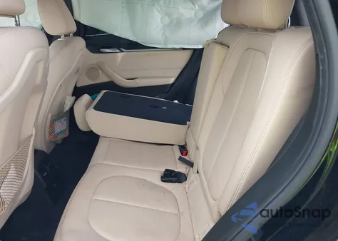 2018 BMW X1 xDrive28I z USA, uszkodzony, nr VIN WBXHT3C34J5K29063